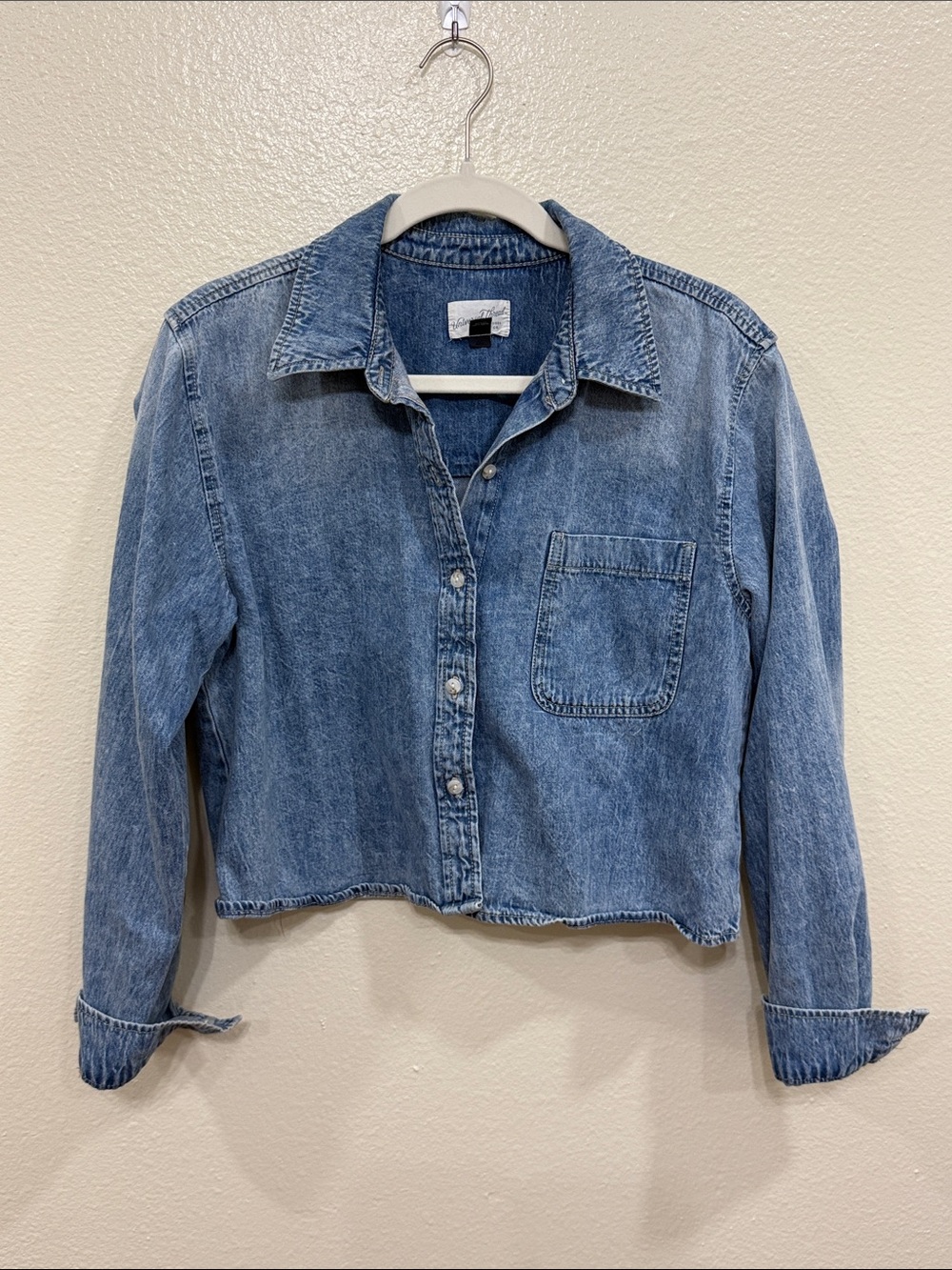 Universal Thread Vintage-Inspired Blue Denim Cropped Jacket Size Medium